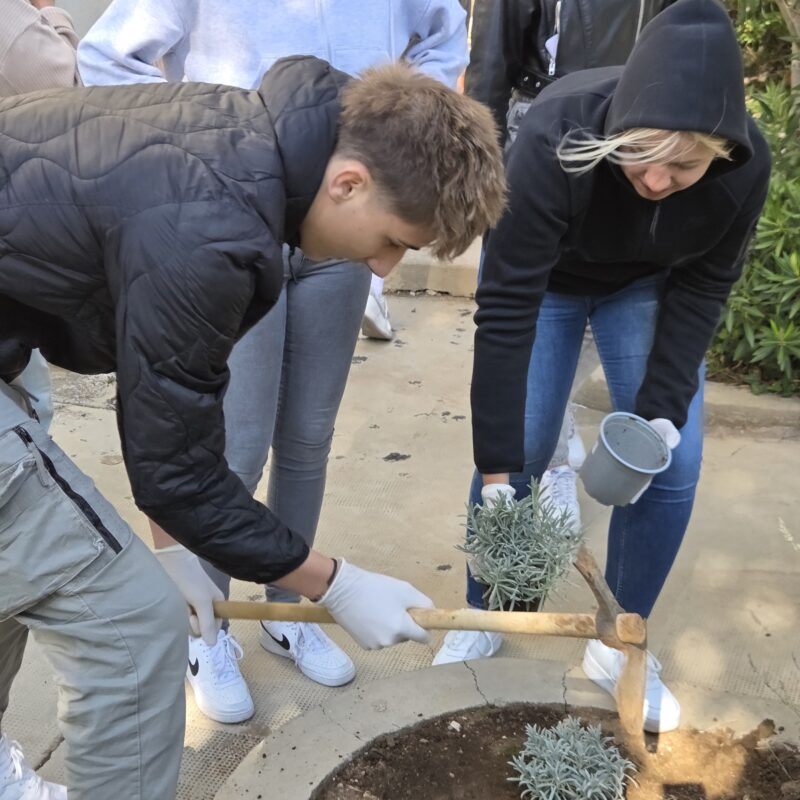 Kamenčići u projektu “Zajedno doprinosimo čišćem okolišu” 01 - Udruga Kamenčići