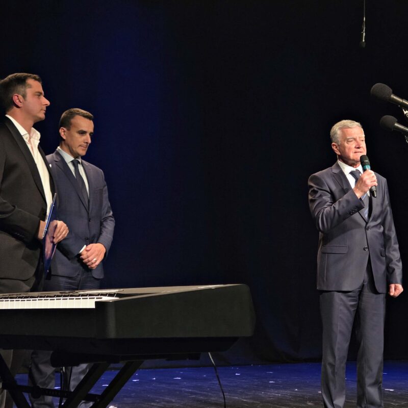 Koncert „Zdravo, o zvijezdo mora“ za Kamenčiće 01 - Udruga Kamenčići