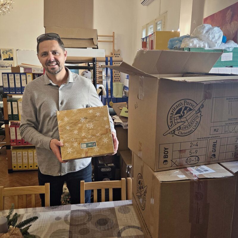 Božićni darovi Baptističke crkve „Ihtus“ Šibenik - Udruga Kamenčići