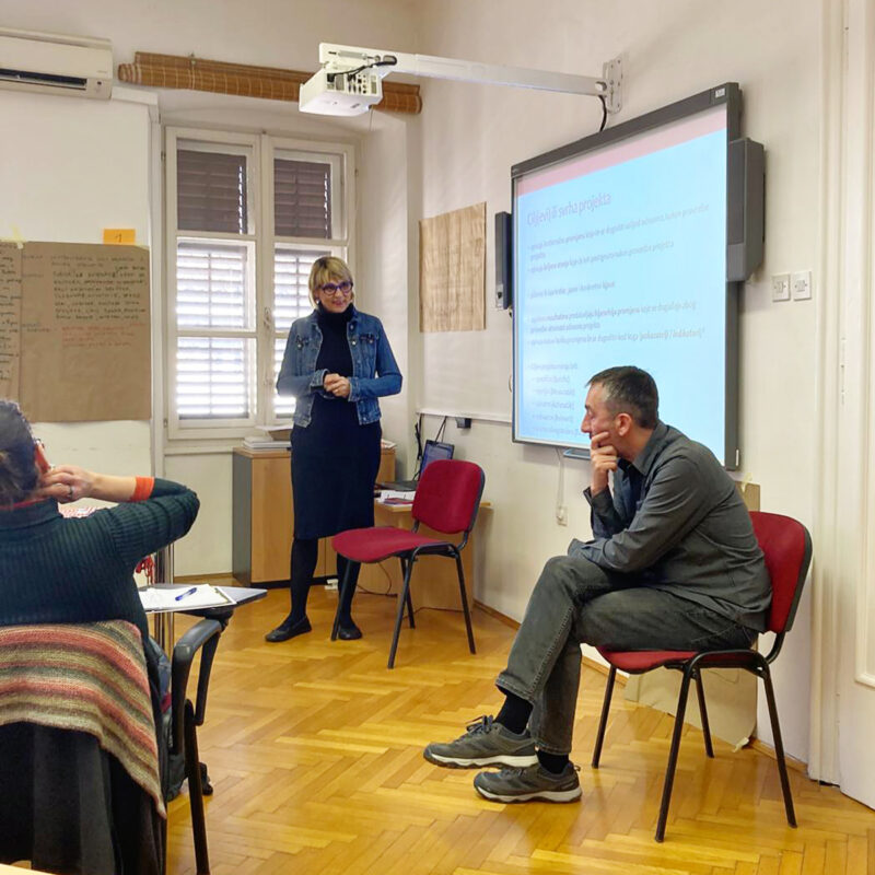U Rijeci održana radionica pod nazivom „Učinkovito upravljanje projektima i lokalnim prioritetima: Projektna logika – od problema do rješenja“. 01 - Udruga Kamenčići