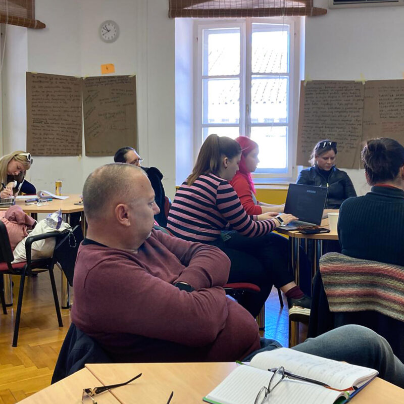 U Rijeci održana radionica pod nazivom „Učinkovito upravljanje projektima i lokalnim prioritetima: Projektna logika – od problema do rješenja“. 01 - Udruga Kamenčići