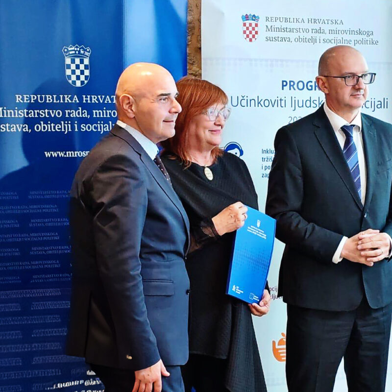 Svečana dodjela Ugovora o dodjeli bespovratnih sredstava - Udruga Kamenčići