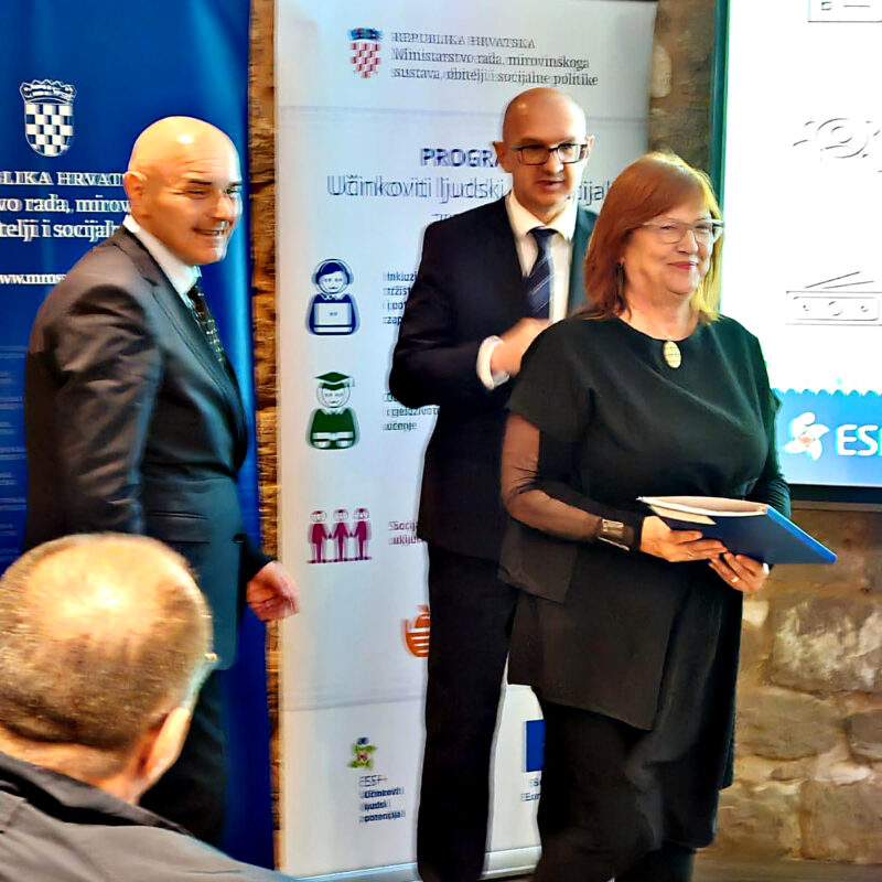 Svečana dodjela Ugovora o dodjeli bespovratnih sredstava 01 - Udruga Kamenčići