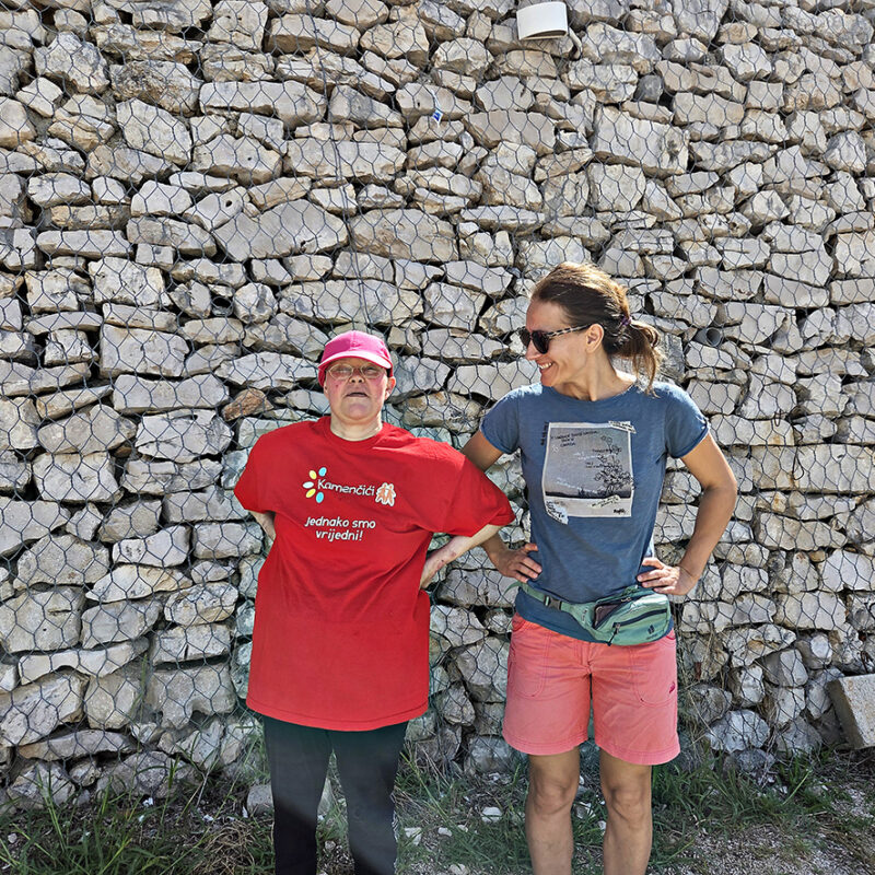 Započela je provedba planiranih aktivnosti projekta „Razvoj dostupnih usluga u službi kvalitetnijeg života“ 01 - Udruga Kamenčići