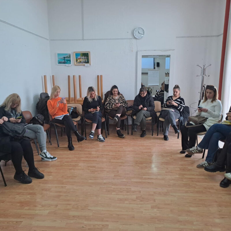 Završena dvodnevna izobrazba „Organizacija volontiranja: Administracija u radu s volonterima i provedba volonterskih akcija“ 01 - Udruga Kamenčići
