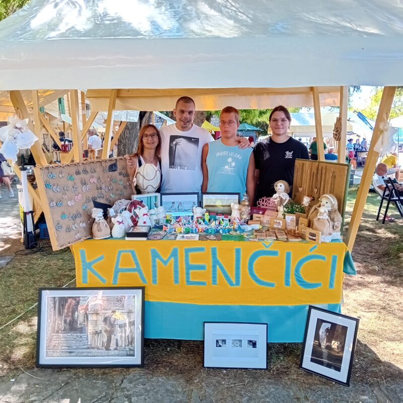 Kamenčići i ove godine dio Srednjovjekovnog sajma u Šibeniku - Udruga Kamenčići